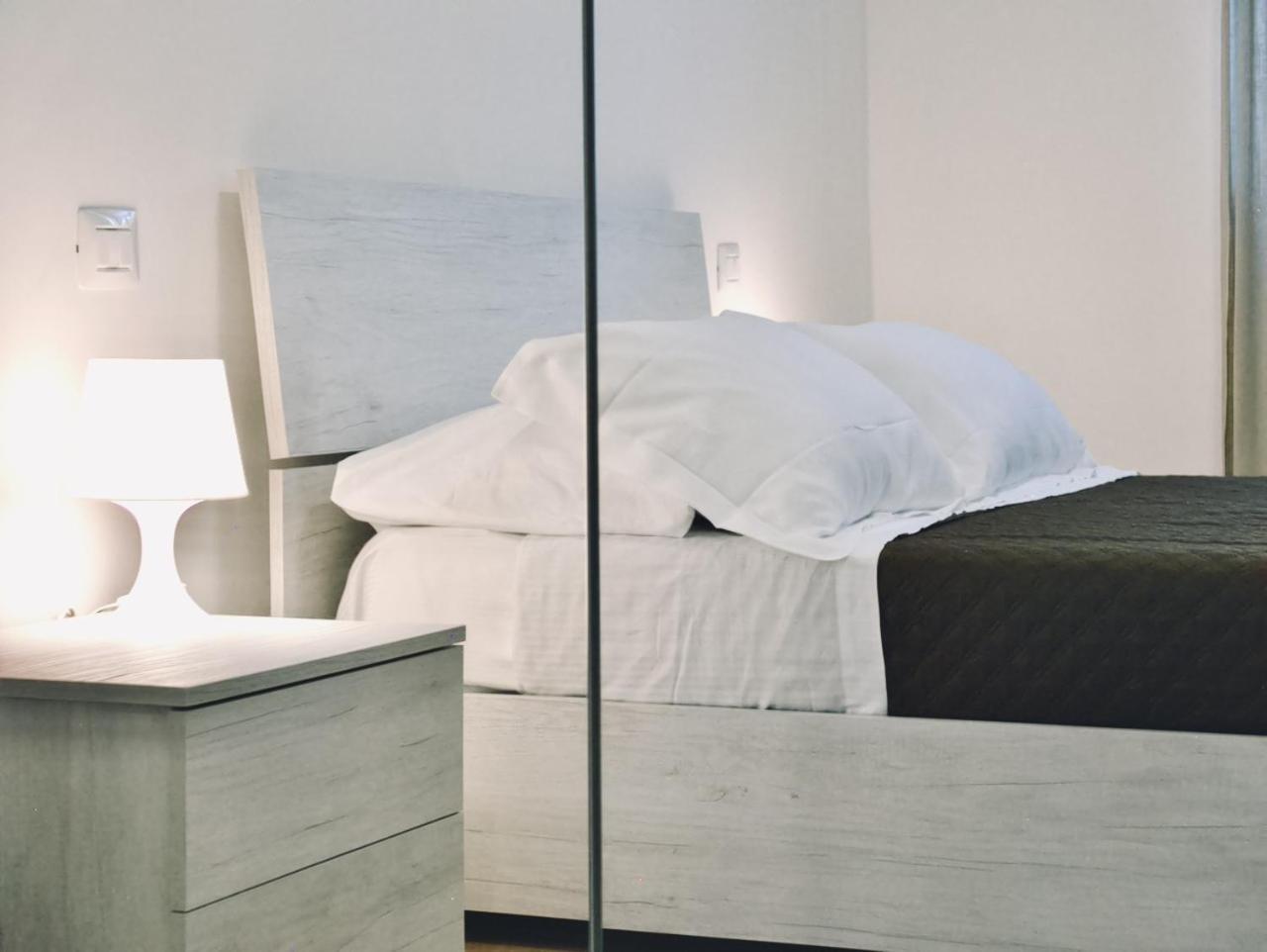 Apartment Lia's Modern Flat 2 Bedroom W Balcony Florence